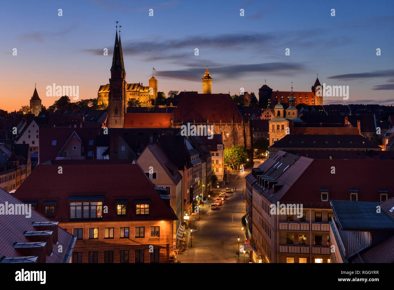 Skyline di Norimberga al tramonto, Baviera, Media Franconia, Germania Foto Stock