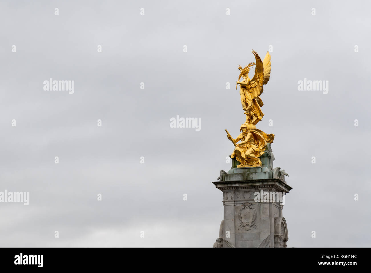 London, Regno Unito - 26 Gennaio 2019: Esterno di Buckingham Palace per un giorno a sopraggitto in Westminster London Foto Stock