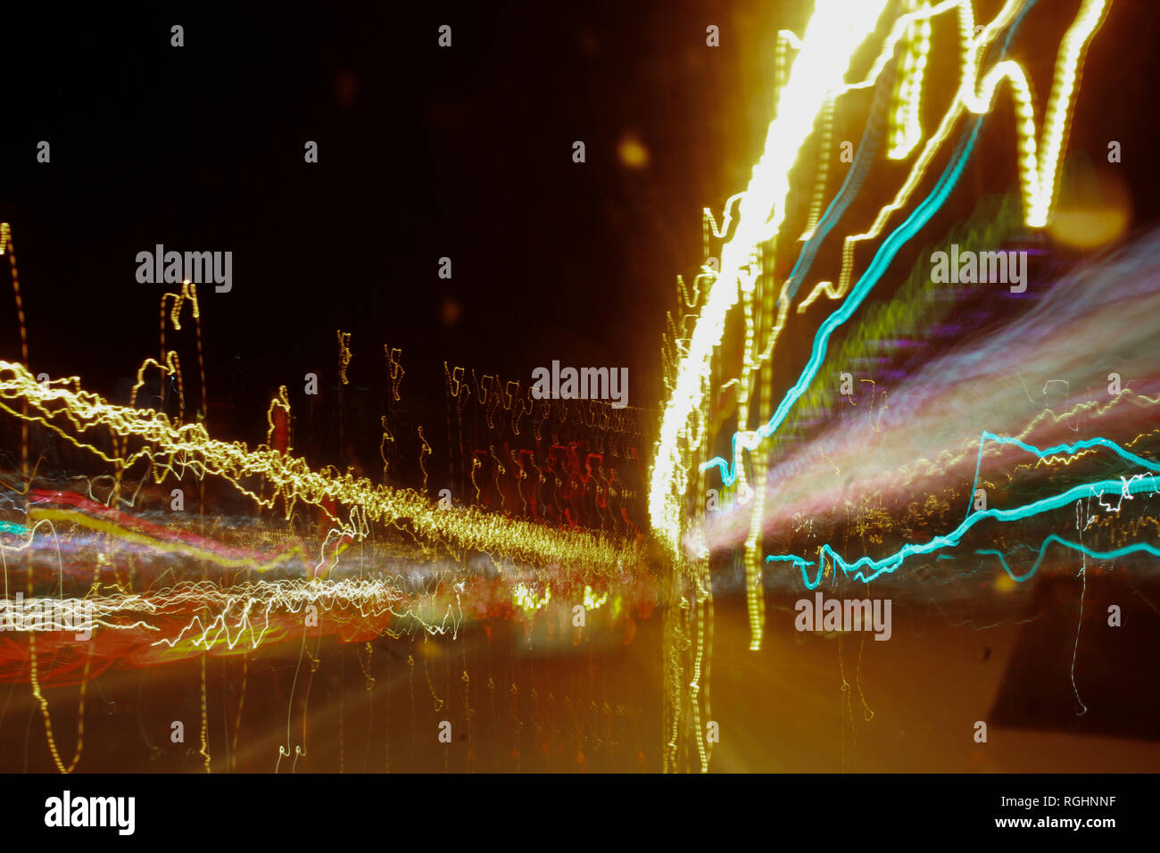 Di notte le luci della città Foto Stock