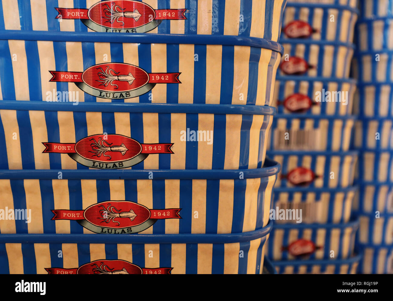 Le conserve di pesce e frutti di mare shop, Coimbra, Portogallo Foto Stock
