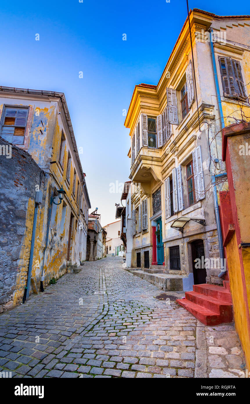 La città vecchia di Xanthi con il fiume e il ponte, Grecia. Foto Stock