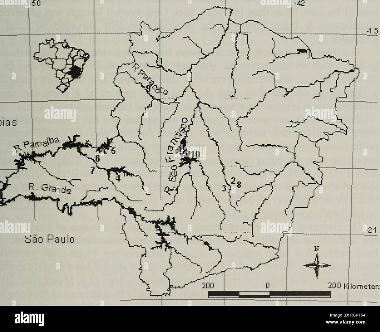 . Bollettino della British ornitologi' Club. Gli uccelli. Marcos Rodrigues &AMP; Henrique Belfort cupole 181 Boll. B.O.C. 2004, 124(3) sono state una barriera geografica per la gamma di colore grigio-guidato Tanager. Quindi perché ha a testa grigia Tanager è stato trascurato per così tanto tempo? Abbiamo presentato tre, non esclusivo, spiegazioni possibili. Il primo, come illustrato da Silva (1995b), è che la maggior parte della regione di Cerrado area non è mai stata visitata da ornitologi. Molto pochi pubblicato e completare bird sono state condotte indagini in il Cerrado del Minas Gerais (vedere cenni storici in Pinto 1952, e anche Foto Stock