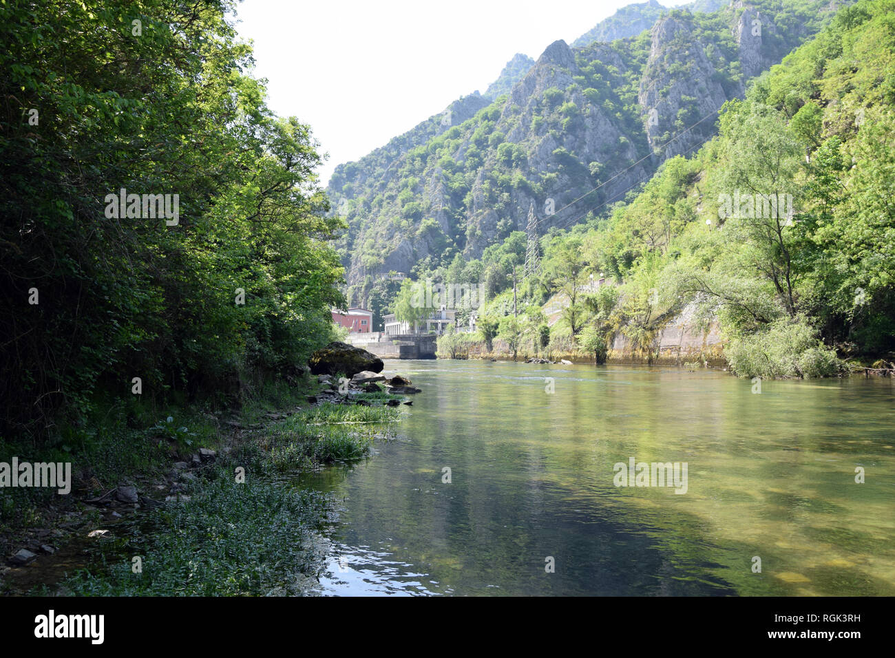 Fiume Treska in Matka canyon. Skopje, Macedonia. Foto Stock