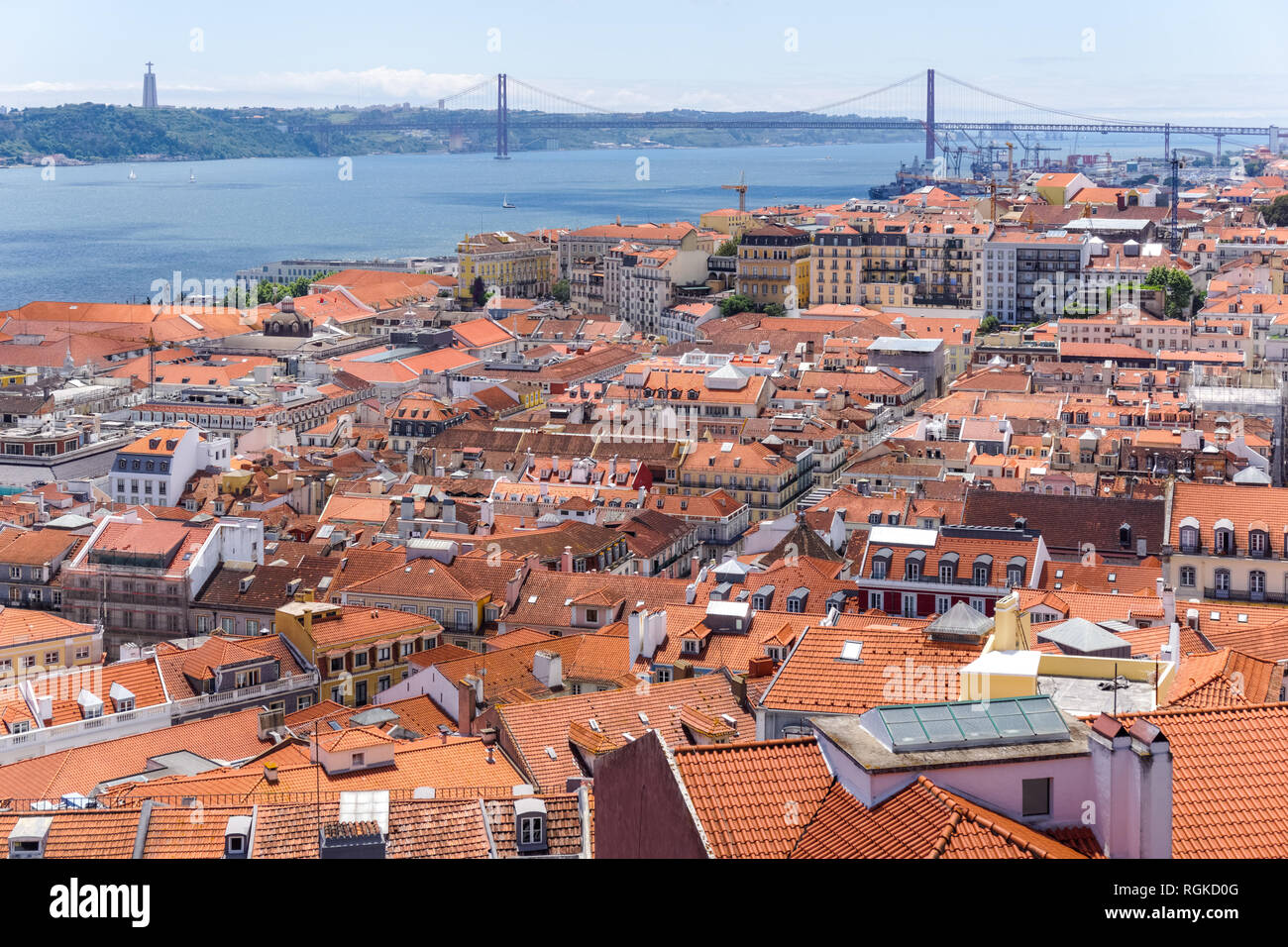 Vista panoramica di Lisbona dal Castello di São Jorge, Portogallo Foto Stock