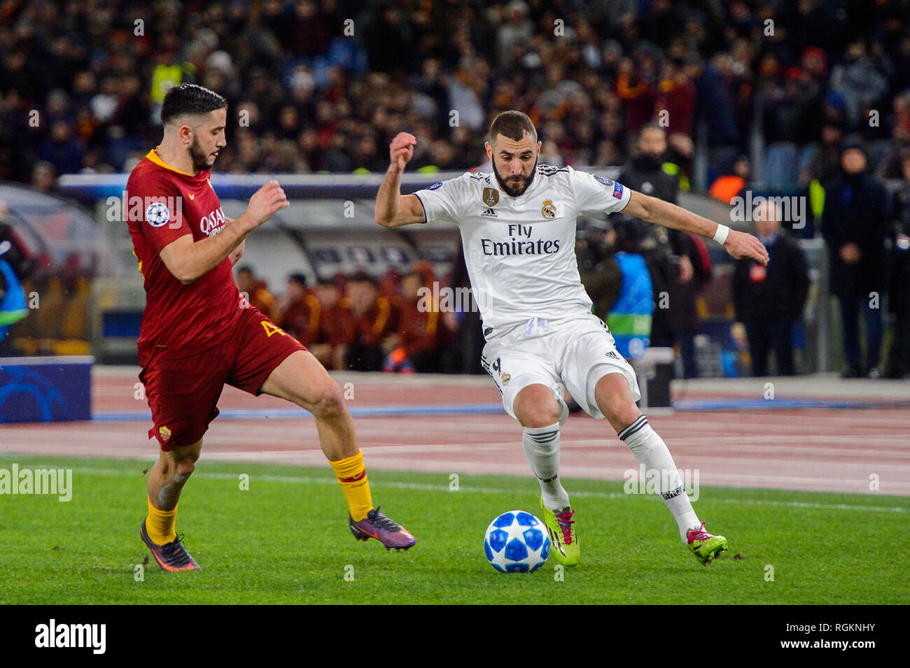 ROMA - Nov 27, 2018: Karim Benzema 9 attacchi sulla velocità. Come Roma - Real Madrid. La UEFA Champions League. Fase di gruppo. Giornata 5. Stadio Olimpico Foto Stock