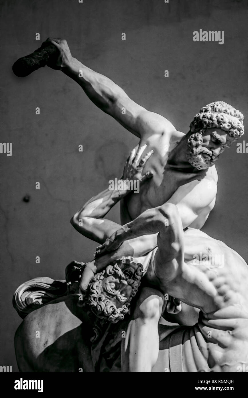 Ercole e il centauro nessus, Loggia dei Lanzi, in Piazza della Signoria - Firenze in bianco e nero Foto Stock