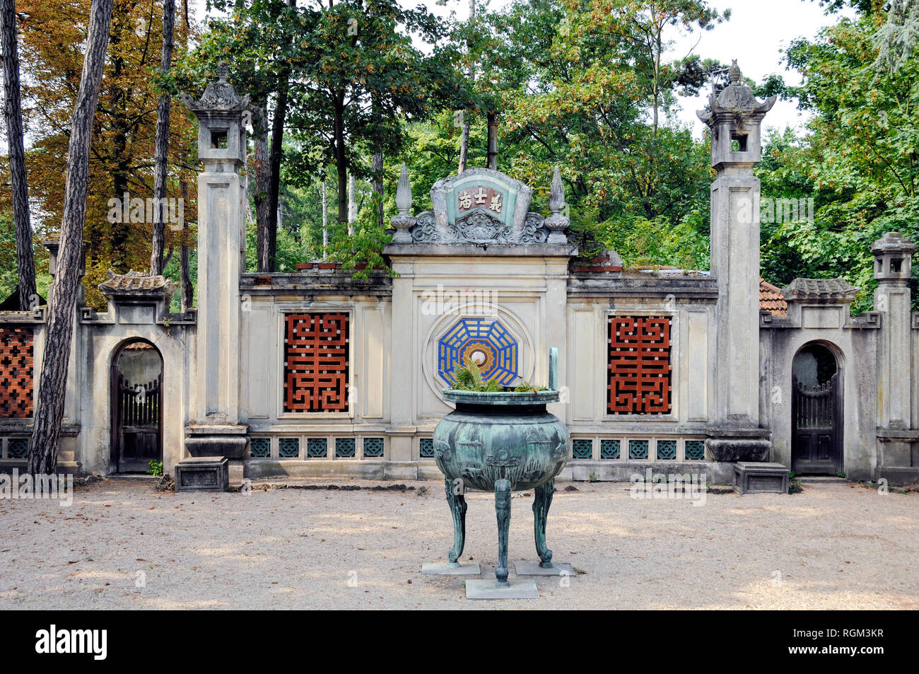 La Maison de la Cochinchine o Pavillon de l'Indochine (1907) (Vietnam) dall'Expo Coloniale 1907 Jardin Tropical de Paris Bois de Vincennes PARIS Foto Stock