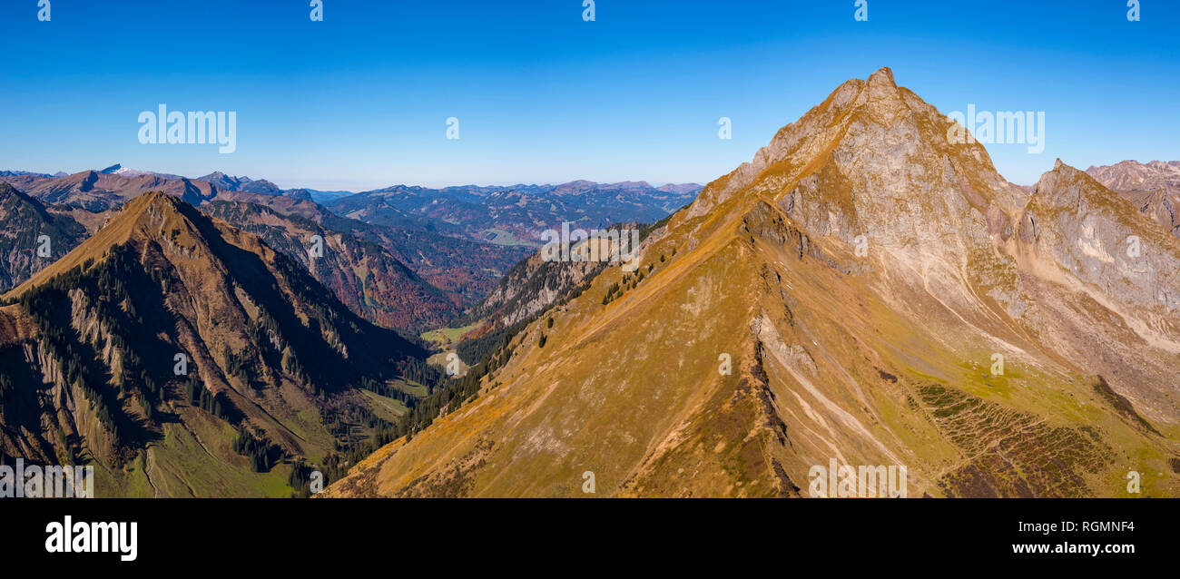 Kegelkopf, 1959m, Dietersbachtal und Hoefats 2259m, Allgaeuer Alpen, Allgaeu, Bayern, Deutschland, Europa Foto Stock