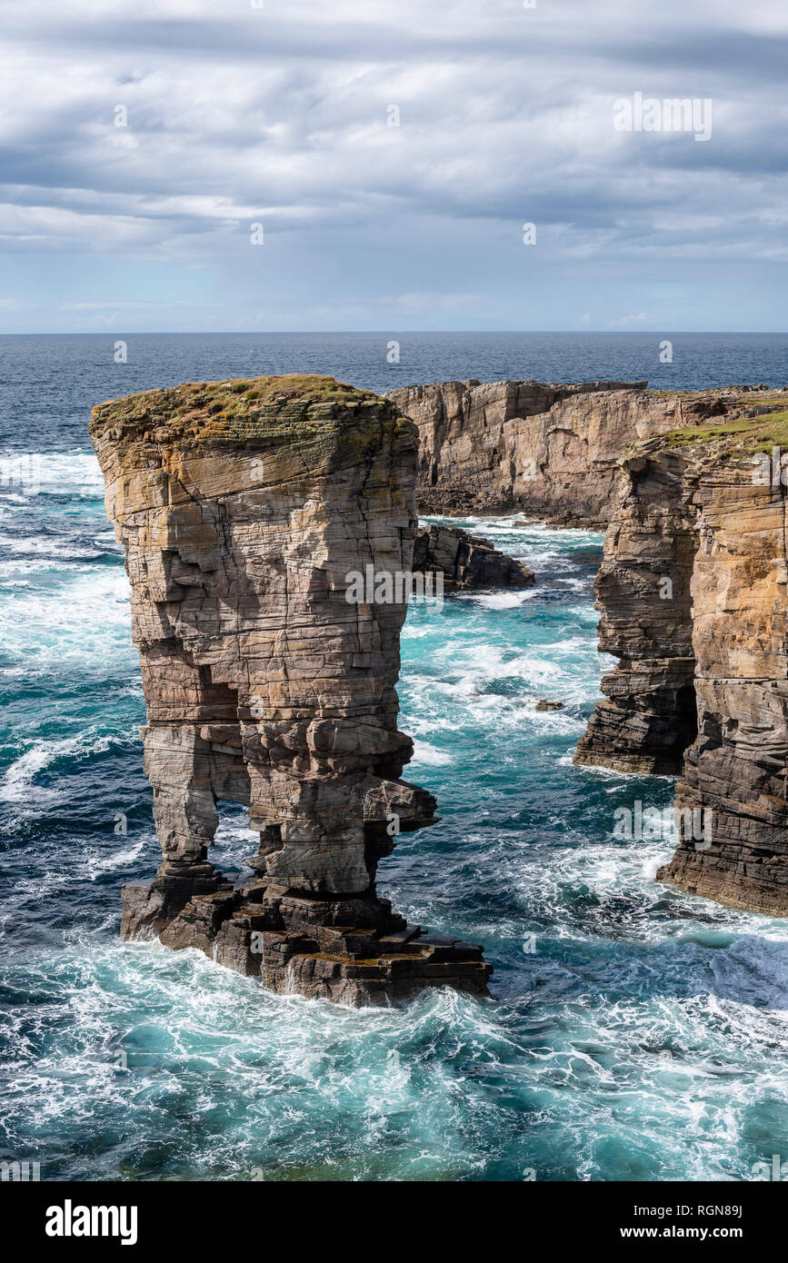 Gran Bretagna, Scozia, isole Orcadi, Continentale, Sandwick, mare Yesnaby stack Foto Stock