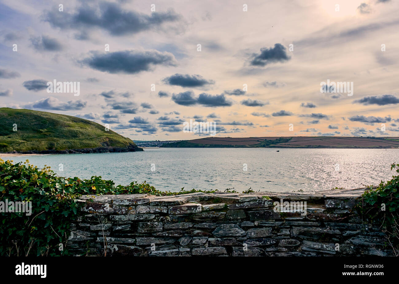 Vista del paesaggio di Daymer Bay, North Cornwall, Inghilterra Foto Stock