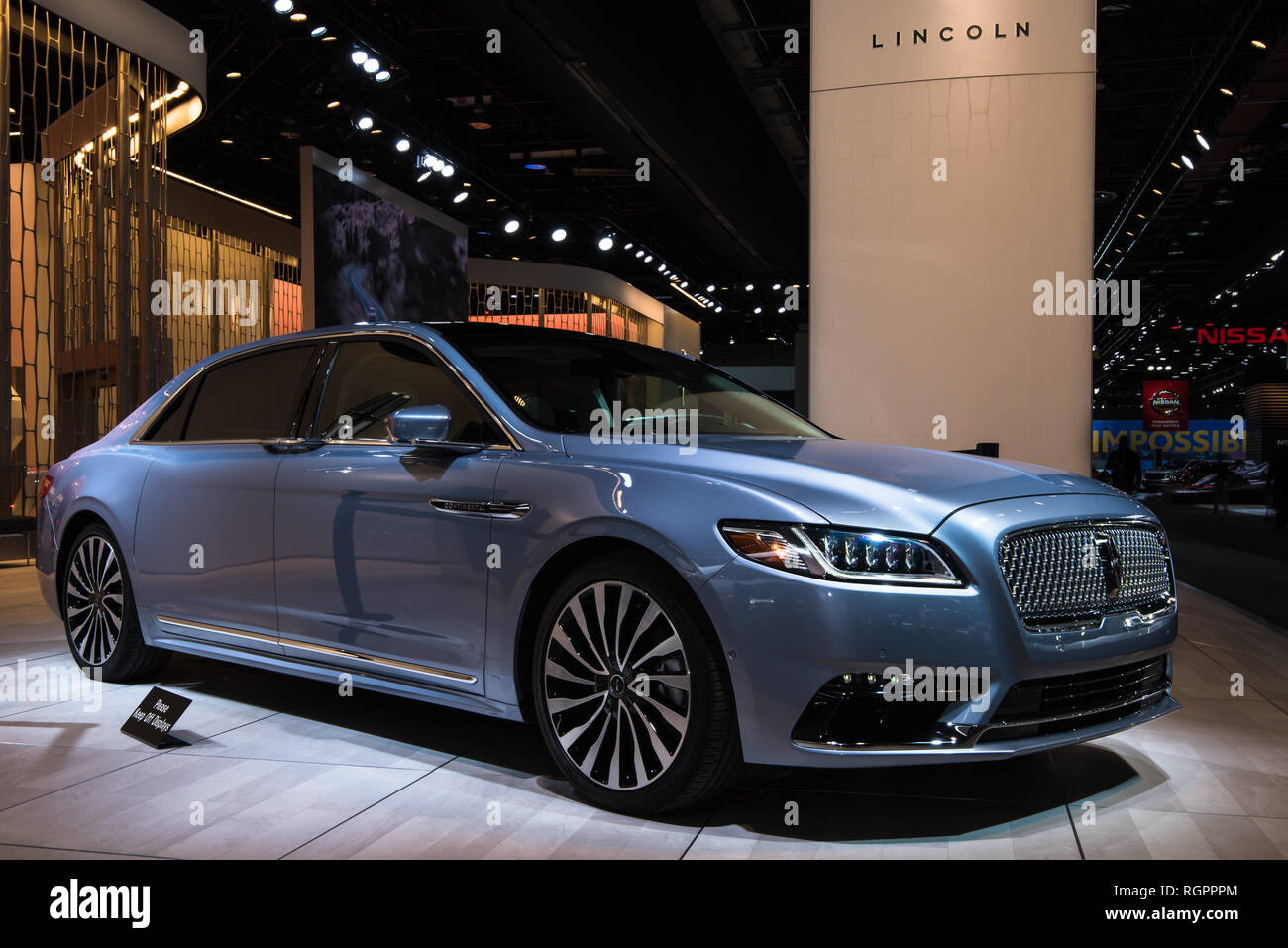 DETROIT, MI/STATI UNITI D'America - 15 gennaio 2019: ottantesimo anniversario Lincoln Continental, centro-apertura porte, al North American International Auto Show (NAIAS). Foto Stock