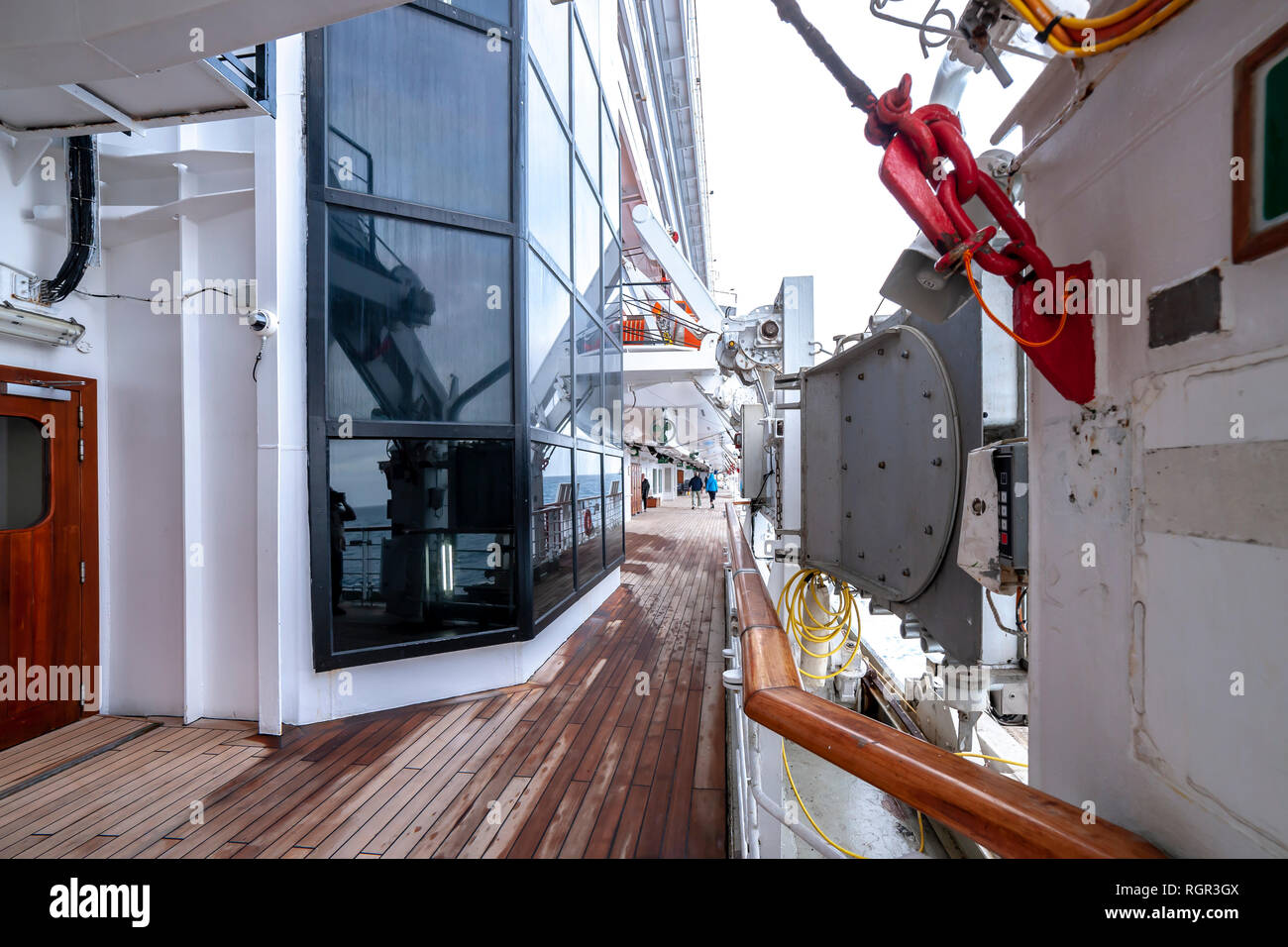 Promarda mazzo di P&O Arcadia su è Natale e Anno Nuovo 2018 crociera Southampton per i Caraibi e il retro Foto Stock