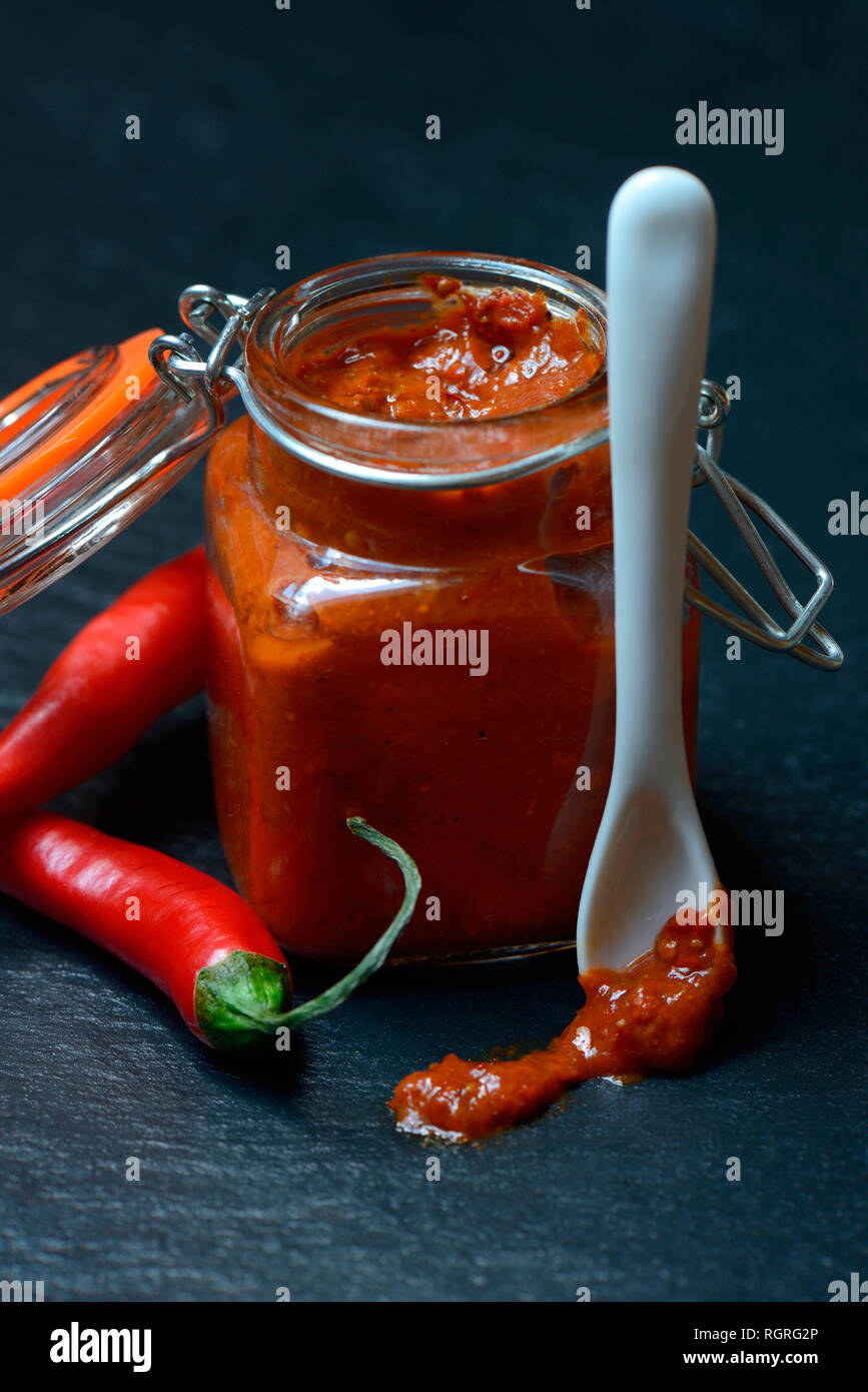 Harissa, Gewuerzpaste aus Chili Foto Stock