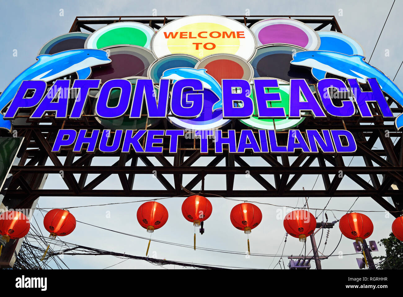 Schild und Eingang zur Bangla Road, Partyviertel und Rotlichtviertel, Patong Beach, Phuket, Tailandia Foto Stock