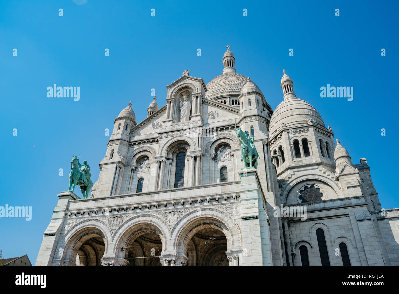 Pomeriggio Vista esterna della Basilica del Sacro Cuore di Parigi, Francia Foto Stock