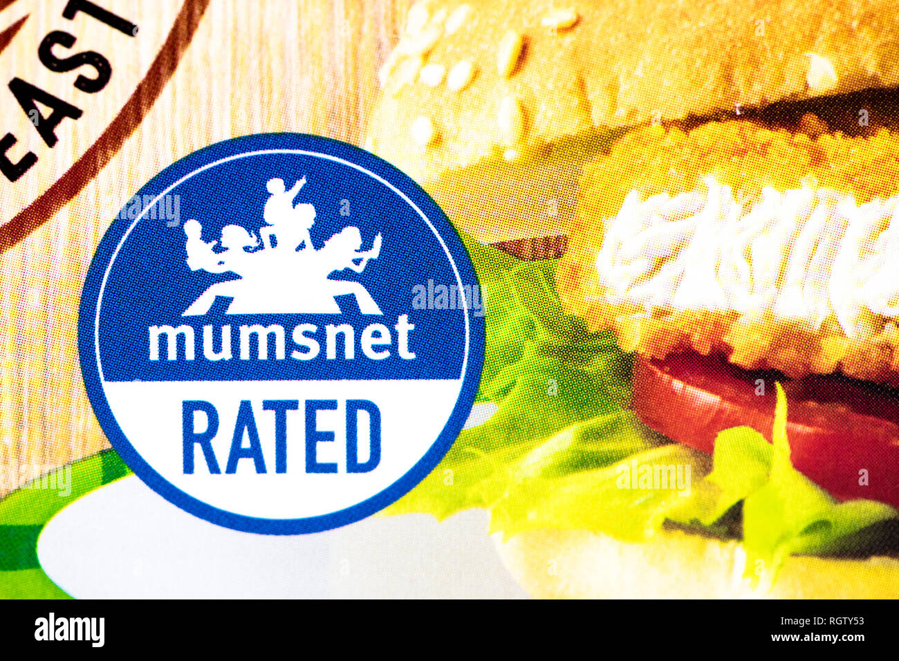 Il Mumsnet logo nominale sul lato di Birds Eye hamburger di pollo. Foto Stock