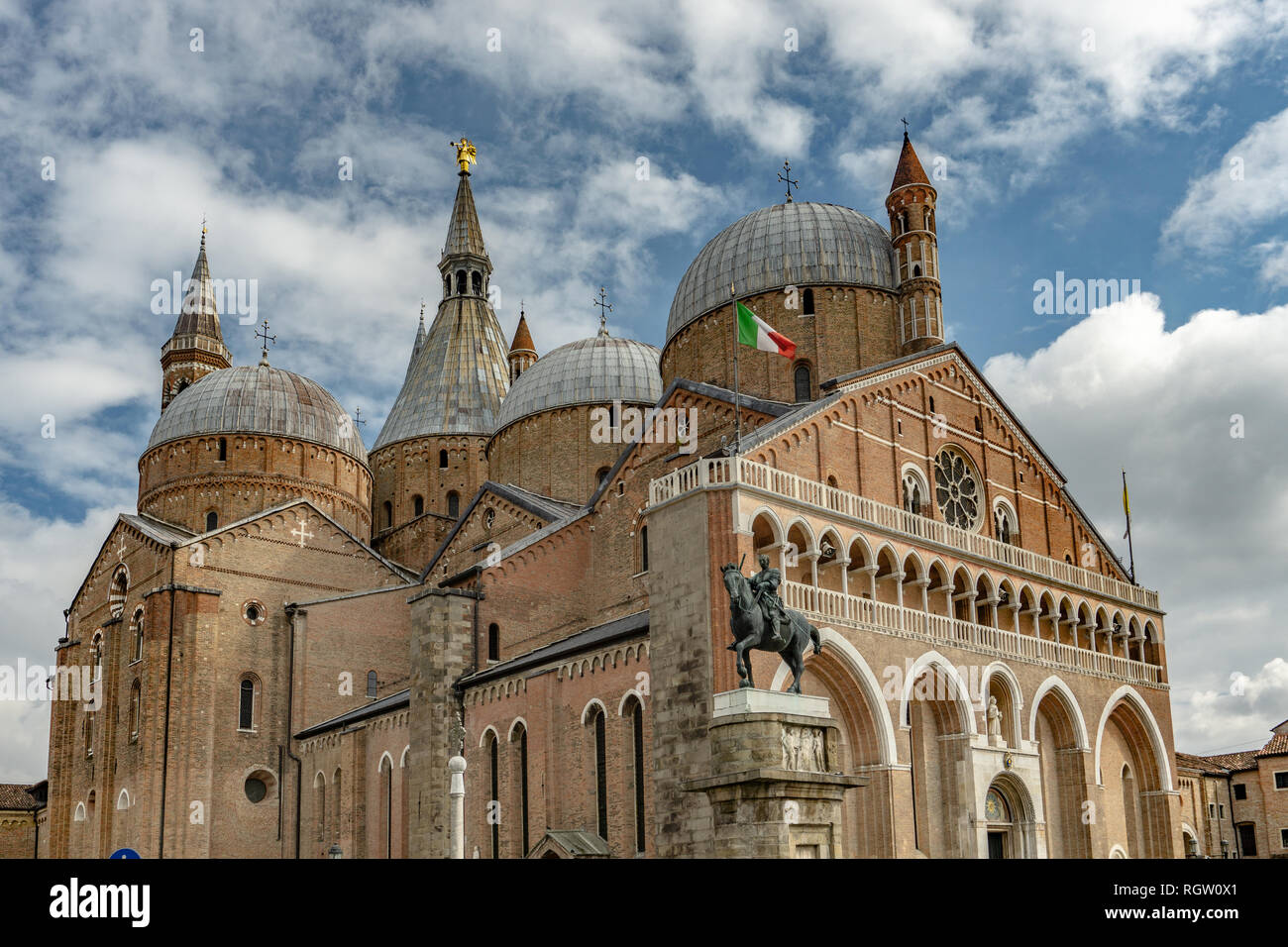 basilica di sant'antonio di padova foto