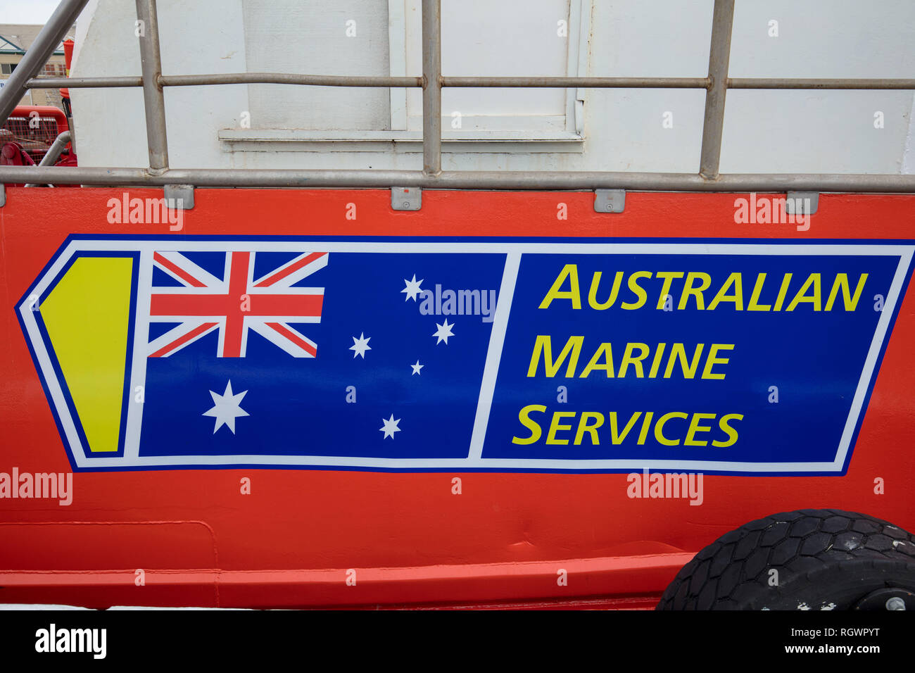 Mare di ormeggio delle navi nel Porto dei Pescherecci di Fremantle, pronto per il loro prossimo progetto offshore nel settore dell'industria petrolifera, il carico di alimentazione o di supporto. Australia Foto Stock