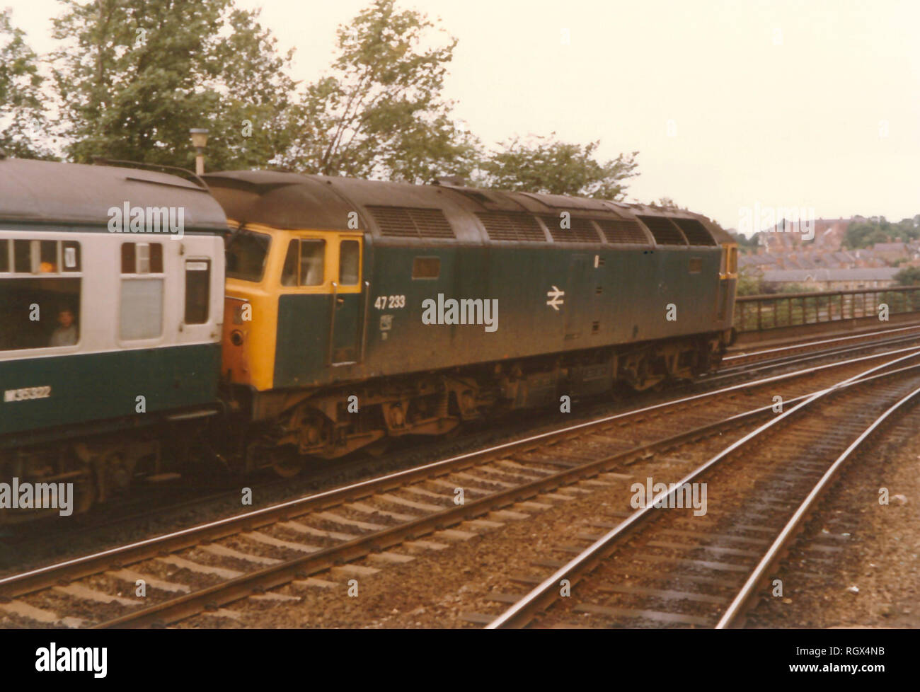 Classe 47 47233 partono da Durham con il 0725 Newcastle - Blackpool settore provinciale del servizio. Foto Stock