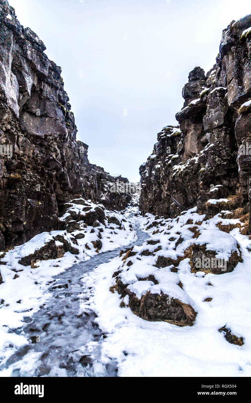 Langistigur vicino Öxarárfoss cascata nel Thingvellir National Park, Islanda Foto Stock