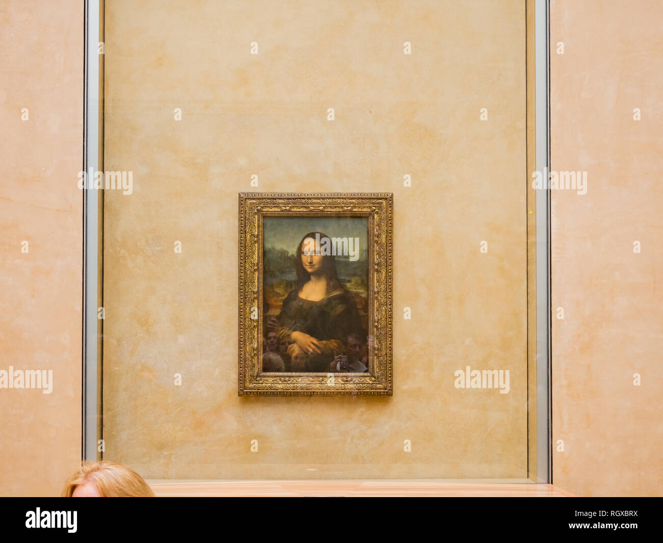 La famosa Monna Lisa pittura nel museo del Louvre il 7 maggio 2018 a Parigi, Francia Foto Stock
