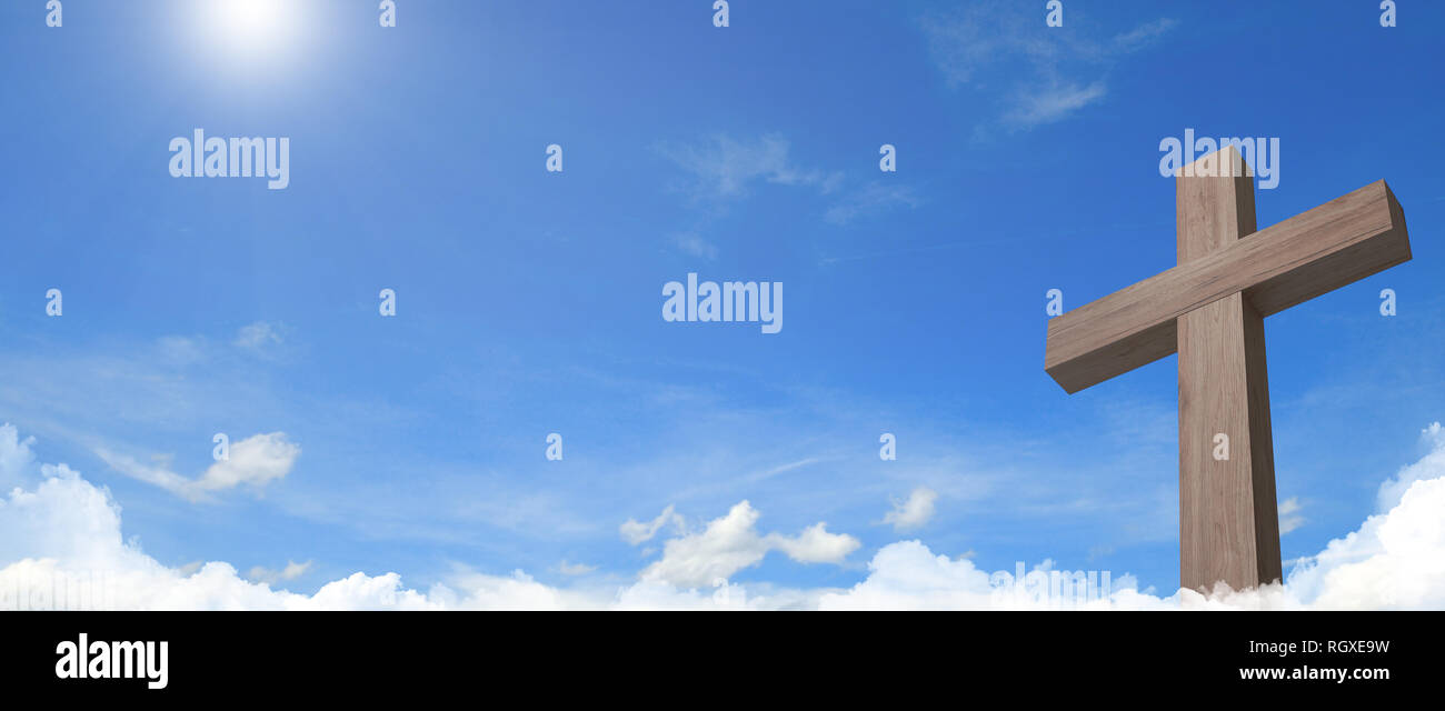 La croce di Gesù e cloudful cielo blu panorama Foto Stock