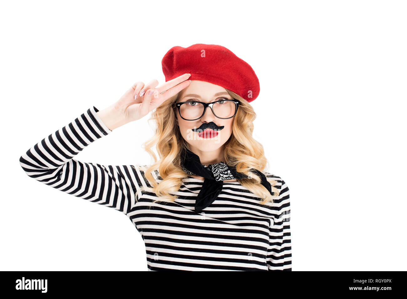 Donna attraente in bicchieri e berretto rosso con baffi finti isolato su  bianco Foto stock - Alamy