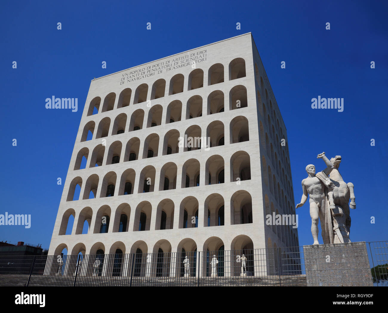 Palazzo della Civilta Italiana, Colosseo Quadrato, auch Palazzo della Civilta del Lavoro, Colosseo quadrato, Esposizione Universale di Roma, Weltausste Foto Stock