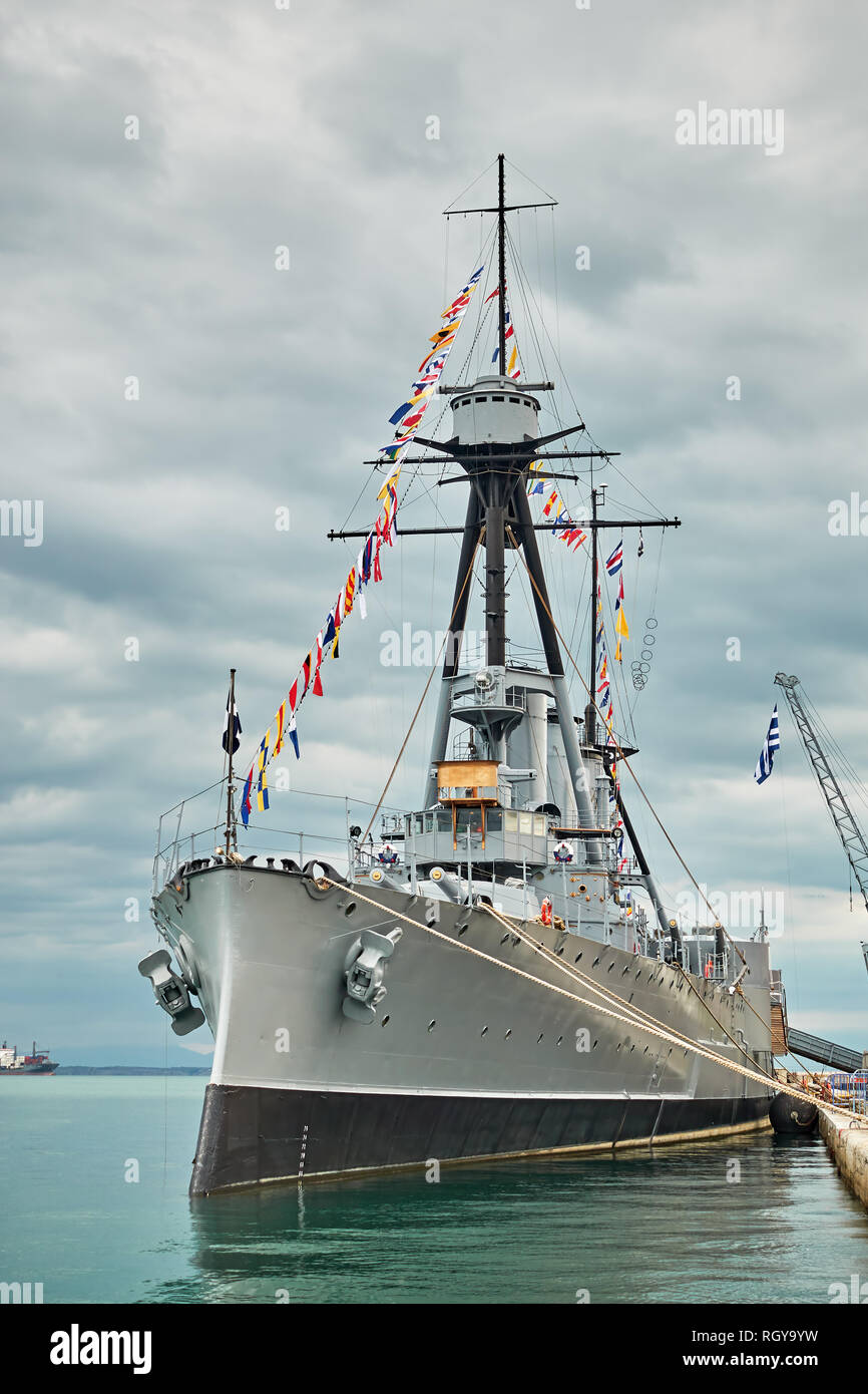 Nave da guerra greca Averof al porto di Salonicco, Grecia Foto Stock