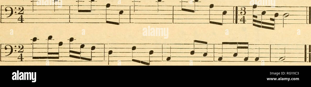 . Bollettino. Etnologia. NORTHERN UTE MUSICA 83 Analisi.-La trascrizione di questa canzone è dal quarto ren- dition. Una interessante variante nelle precedenti interpretazioni è che le misure 5, 9, e 14 sono cambiati di frequente dal doppio al triplo delle misure mediante una ripetizione del primo conteggio. Il resto a metà strada attraverso il brano è stato dato nettamente in tutte le interpretazioni. Per altri brani contenenti poggia vedere n. 8. Con tre eccezioni gli andamenti sono terzi e secondi importanti, ancora la melodia ha una gamma di toni 13. La canzone è maggiore in tonalità e contiene tutti i toni dell'ottava ad eccezione del sé Foto Stock