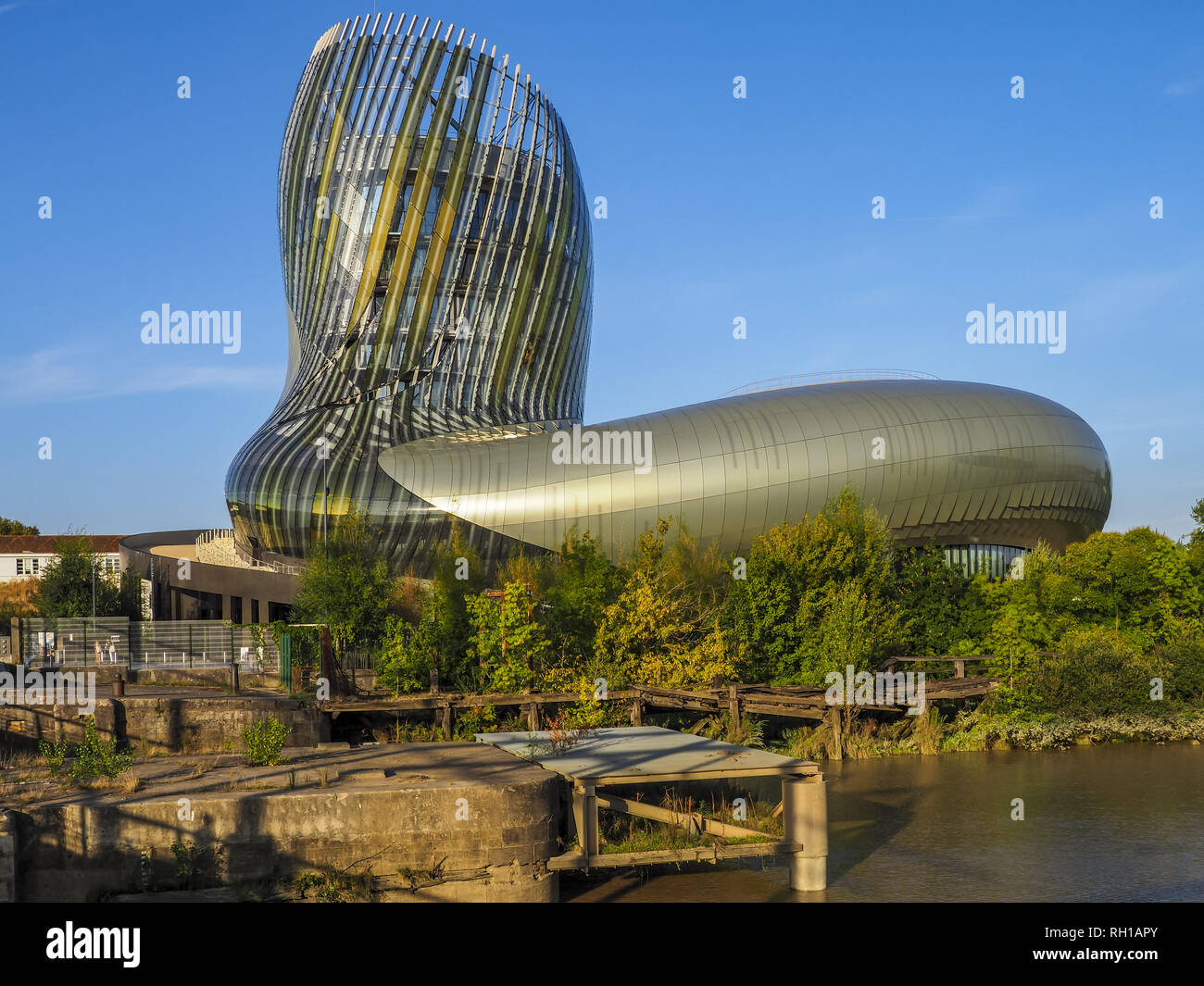 La Cite du Vin, il museo del vino di Bordeaux, Gironde, Francia, Europa  Foto stock - Alamy