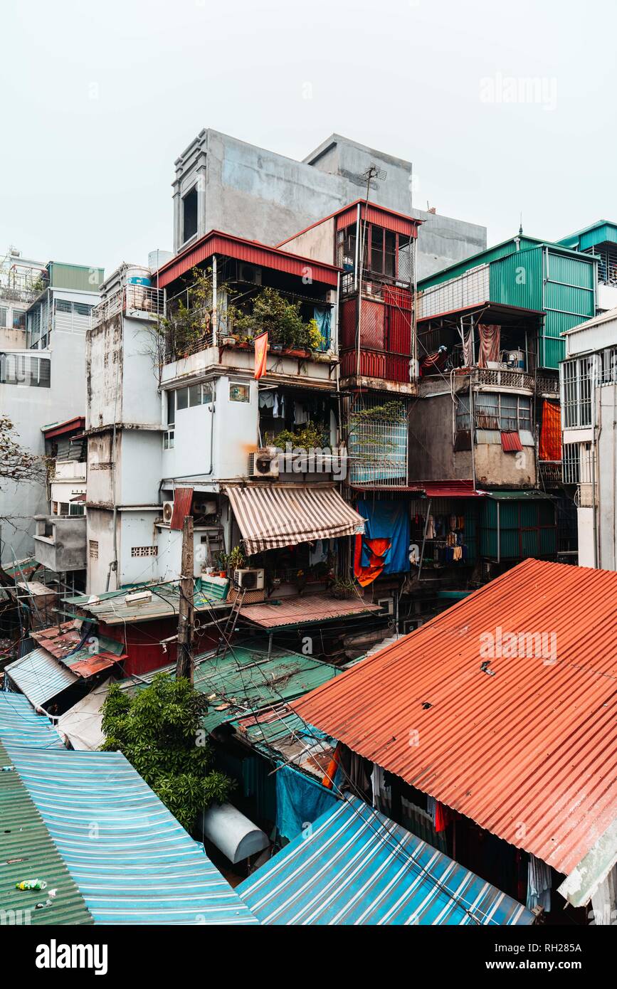 Visita del vecchio appartamento di Giai phong Street, Città di Hanoi, Vietnam. Foto scattata data: 21/ 12/ 2018. Foto Stock