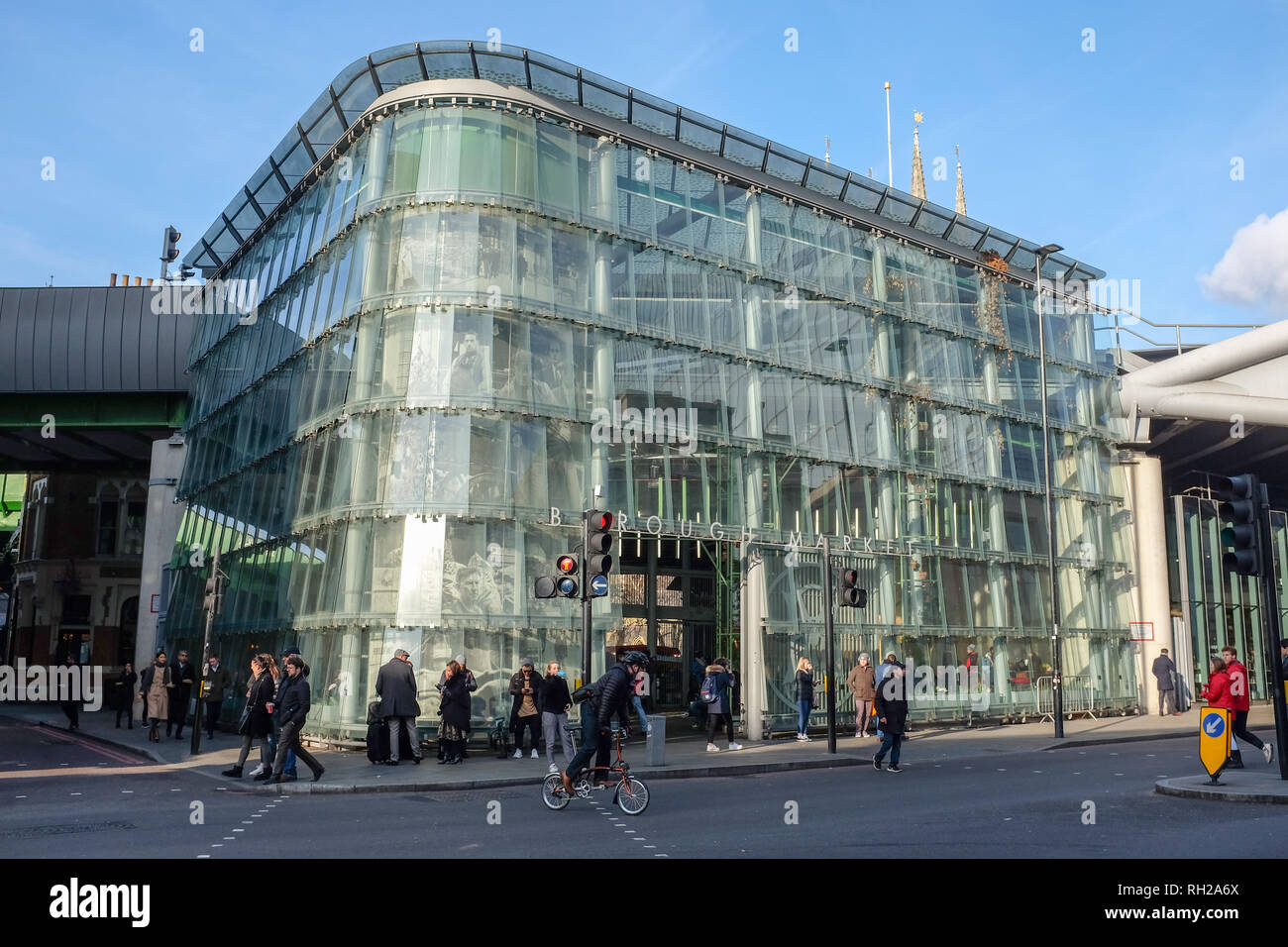 Vetro frontale in ingresso al mercato di Borough di Southwark REGNO UNITO Foto Stock