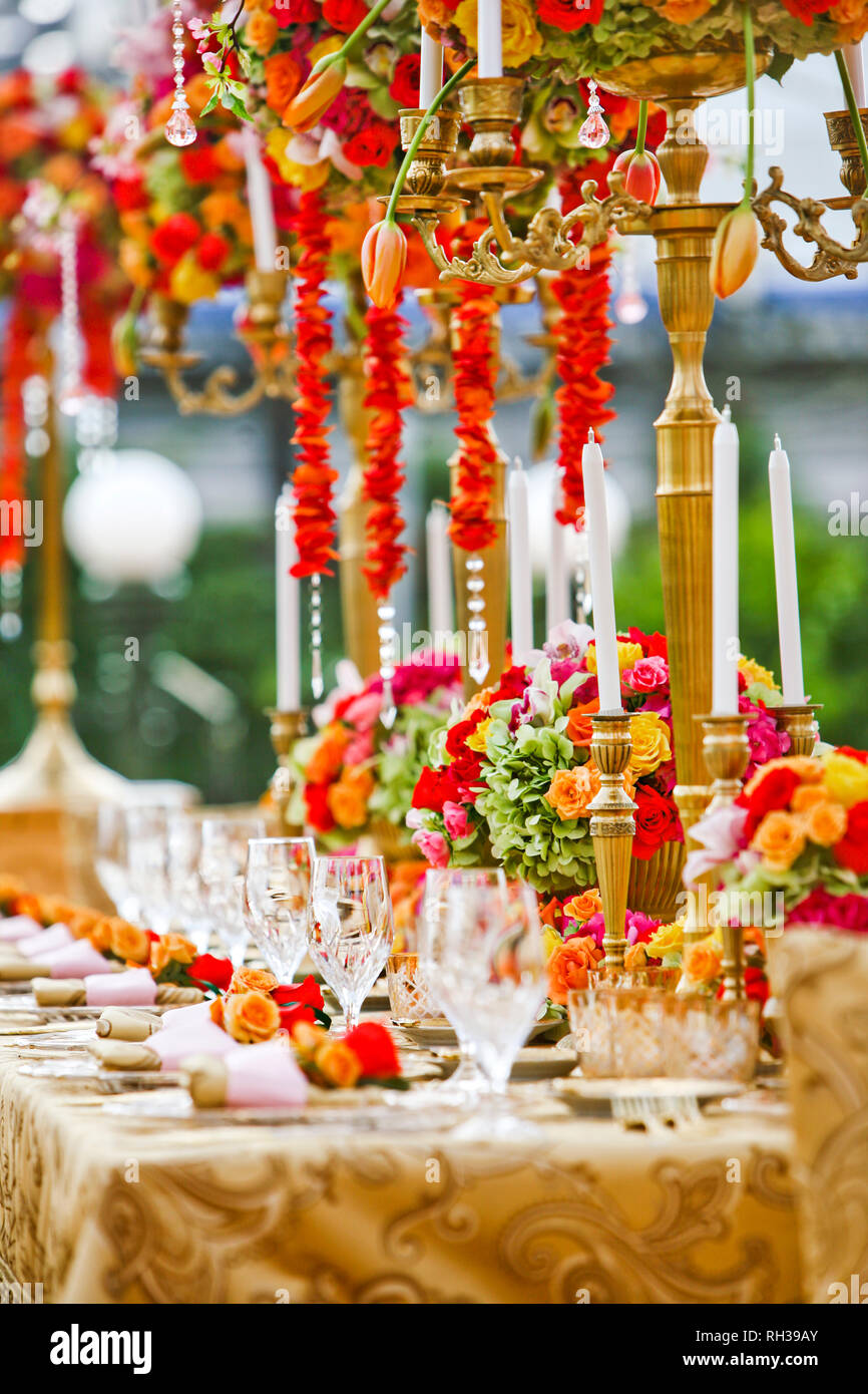 Tabella decorata Foto Stock