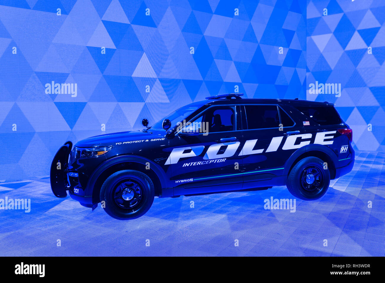 DETROIT, MI/STATI UNITI D'America - 14 gennaio 2019: UN 2020 Ford Explorer ibrido intercettore di polizia SUV al North American International Auto Show (NAIAS). Foto Stock