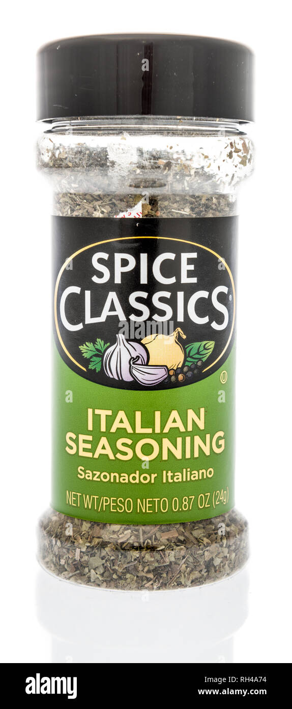 Winneconne, WI - 23 Gennaio 2019: una bottiglia di Spice classics Italiano stagionatura isolato su un background Foto Stock
