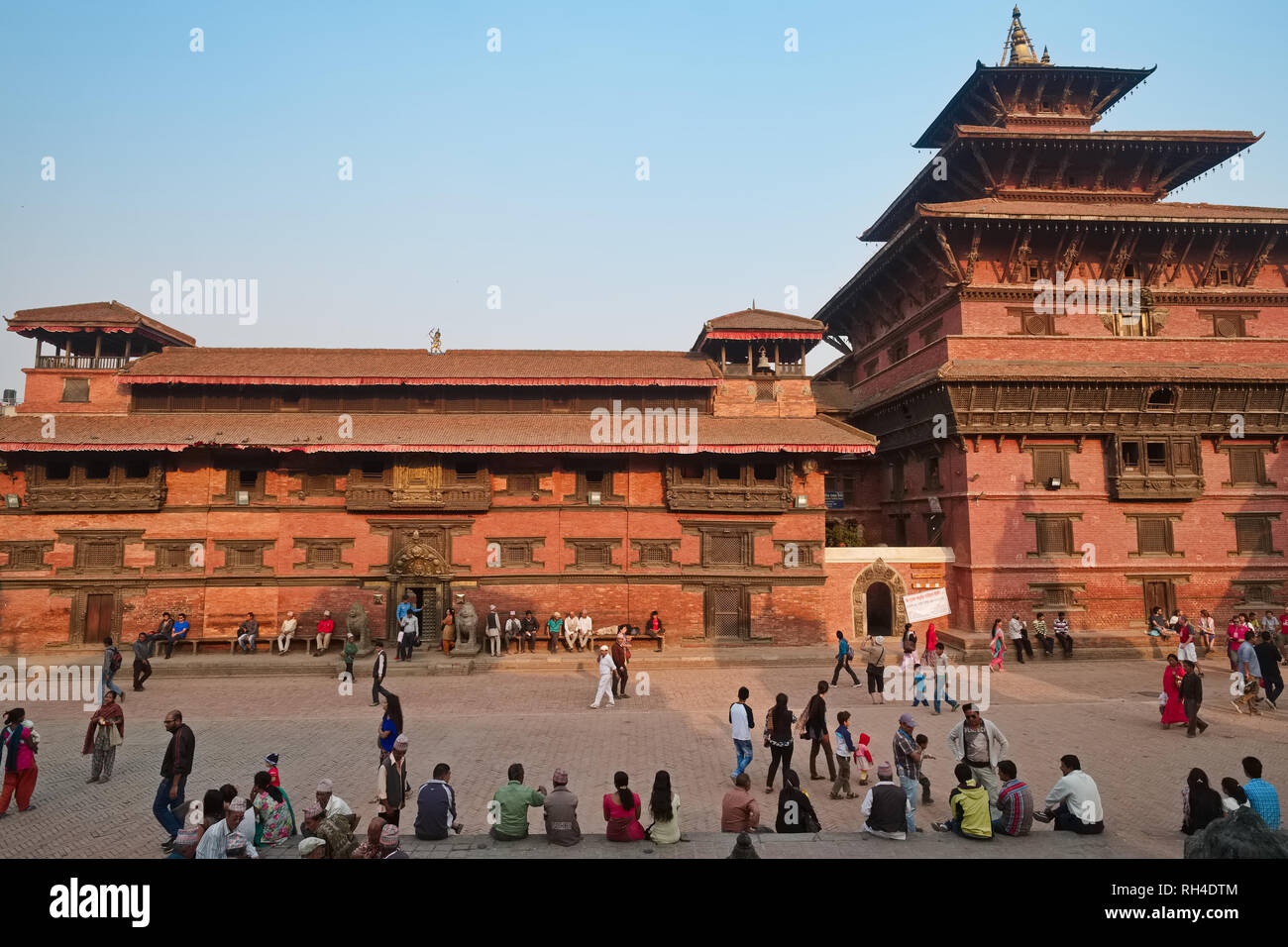 Vista del Patan Royal Palace, a Durbar Square, Patan (Lalitpur), Valle di Kathmandu, Nepal Foto Stock