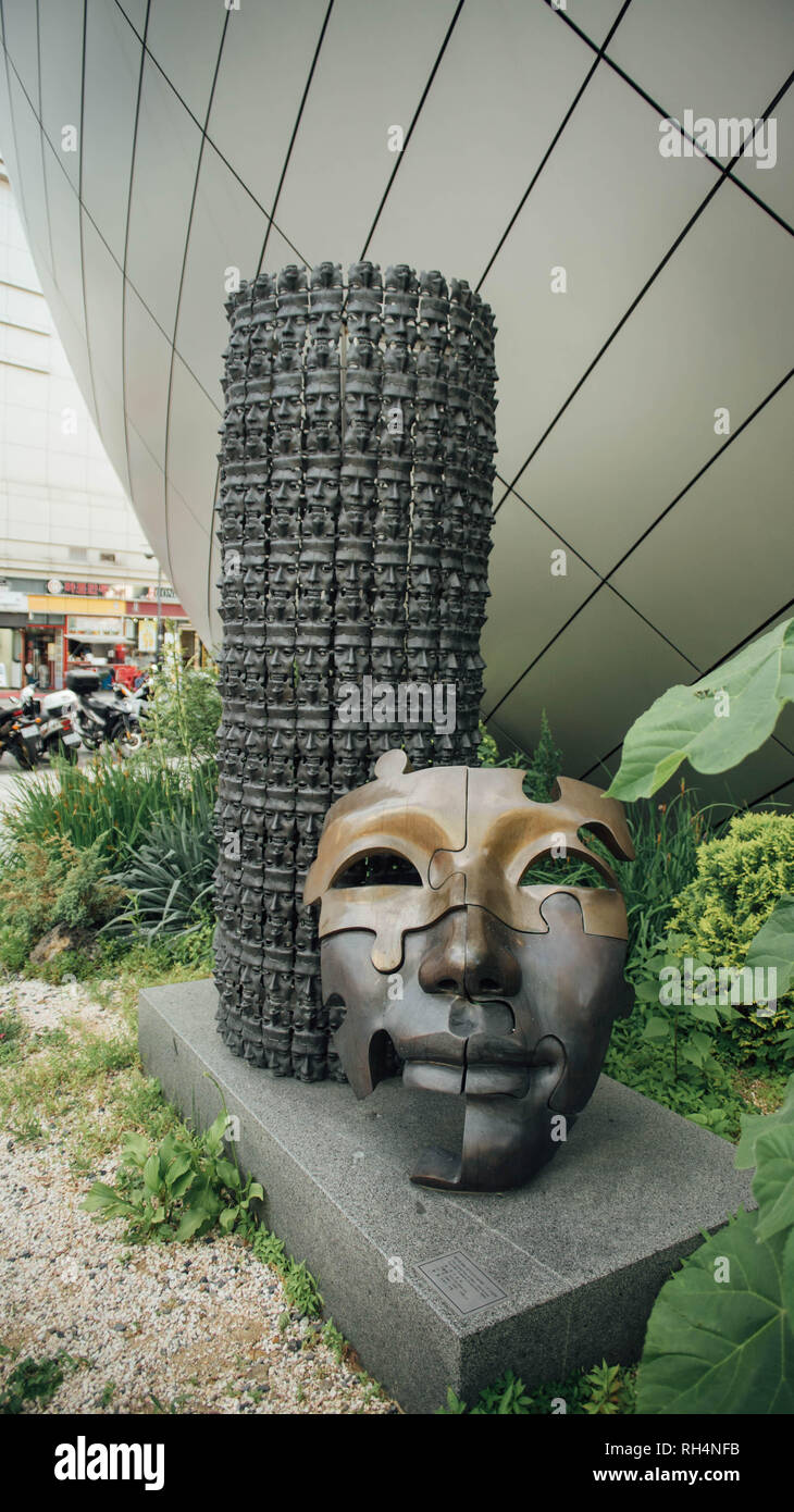 Installazione artistica al mondo MBC, Sangam Cultura Plaza, Seoul, Corea del Sud Foto Stock