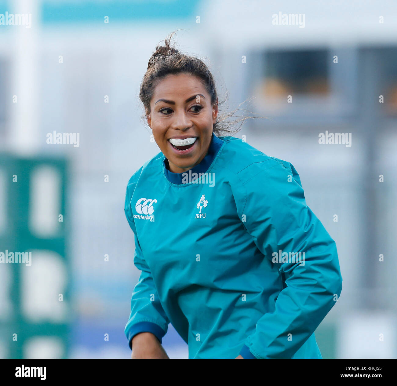 Energia Park, Dublin, Irlanda. Il 1° febbraio 2019. Womens Sei Nazioni di rugby, Irlanda contro l'Inghilterra; Naoupu sene di Irlanda si riscalda prima di credito kickoff: Azione Plus sport/Alamy Live News Foto Stock