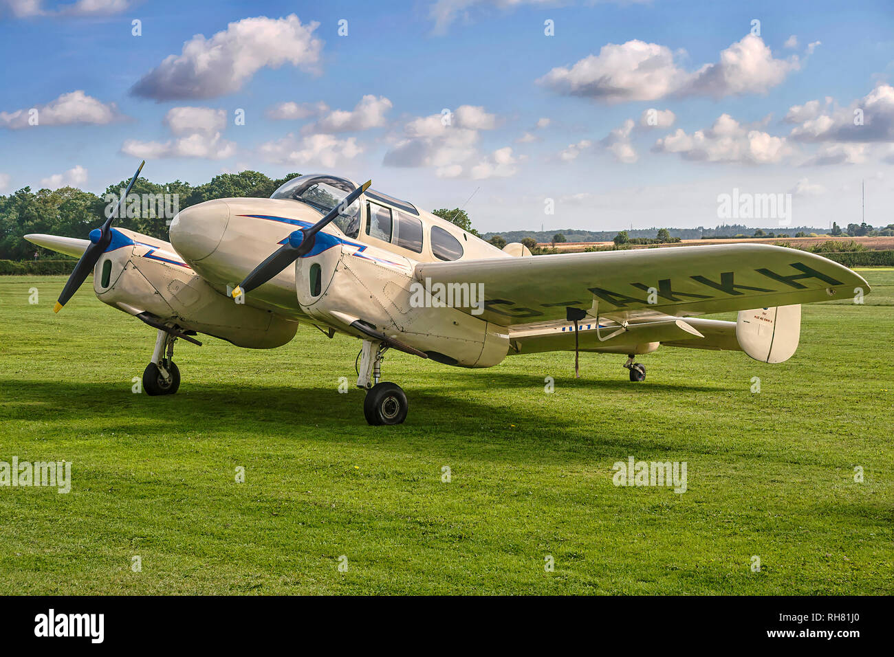 Visto crogiolarsi al sole presso Old Warden è espressa in miglia Gemini 1G-AKKH, possedute volato e visualizzato regolarmente da AVM (RST) Sir John Allison. Durata prodotto Foto Stock