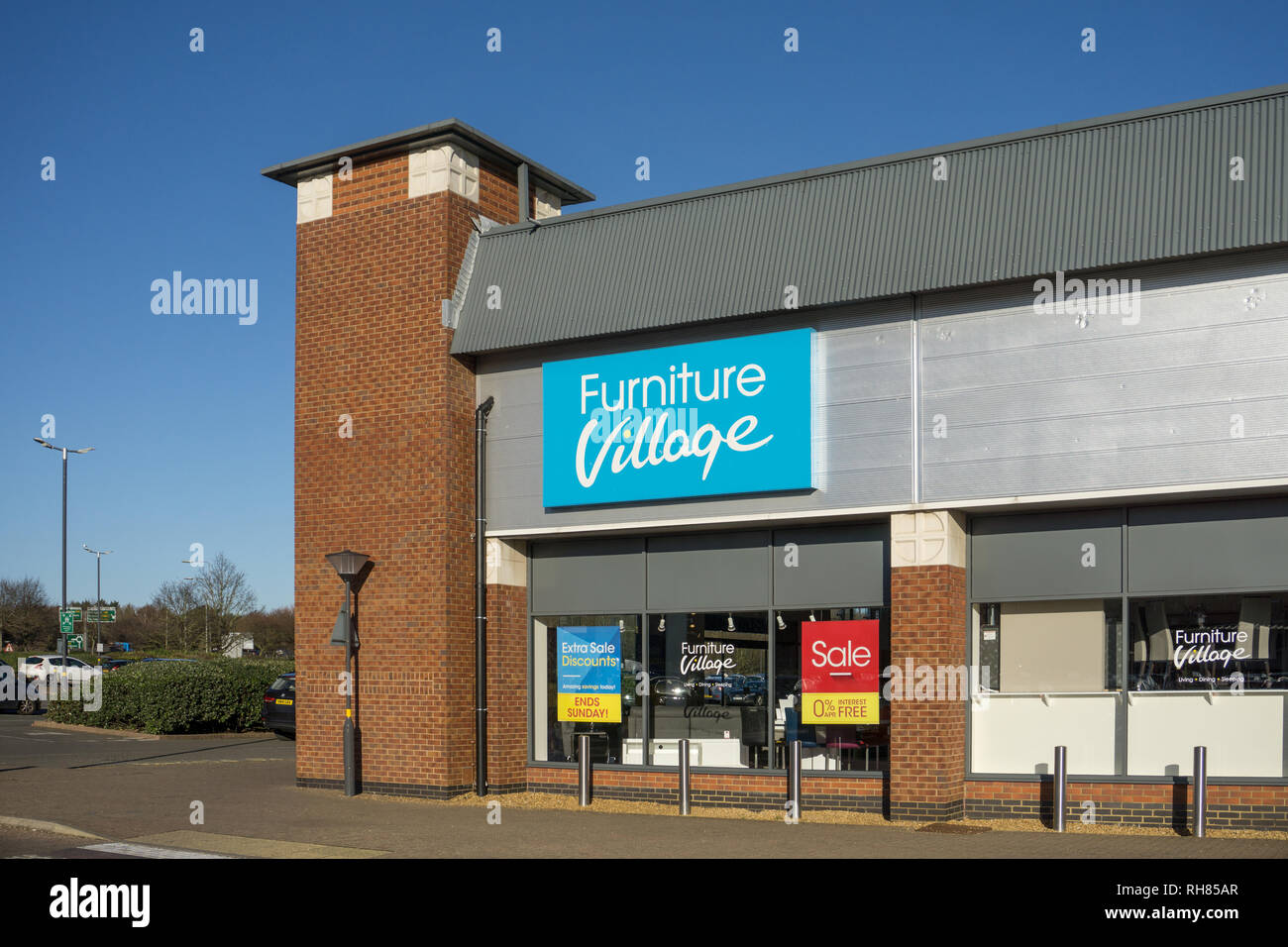 Il villaggio di mobili store, Riverside Retail Park, Northampton, Regno Unito Foto Stock