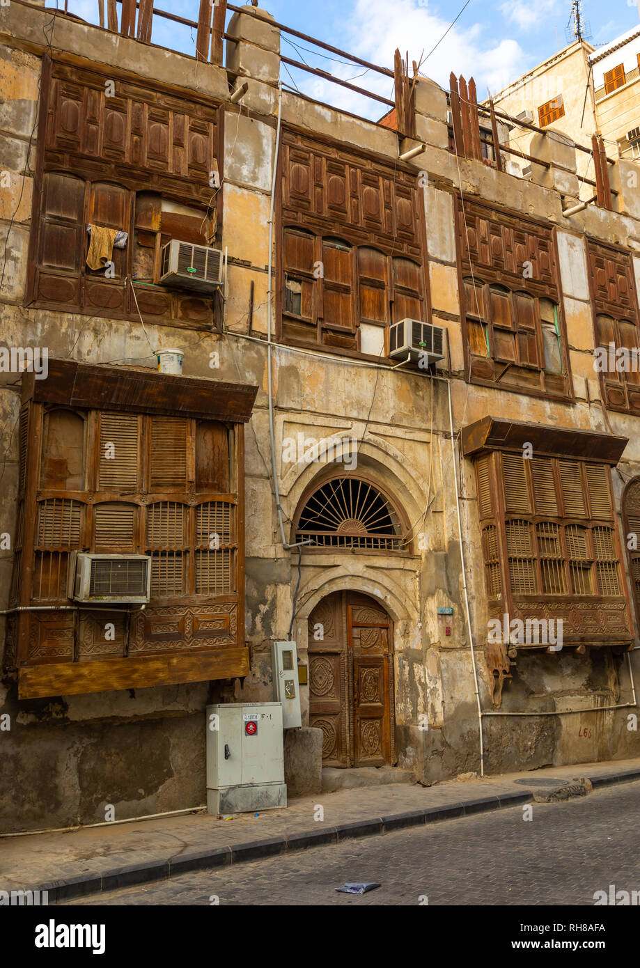 Vecchia casa in legno mashrabiya di al-Balad trimestre, Mecca provincia, Jeddah, Arabia Saudita Foto Stock
