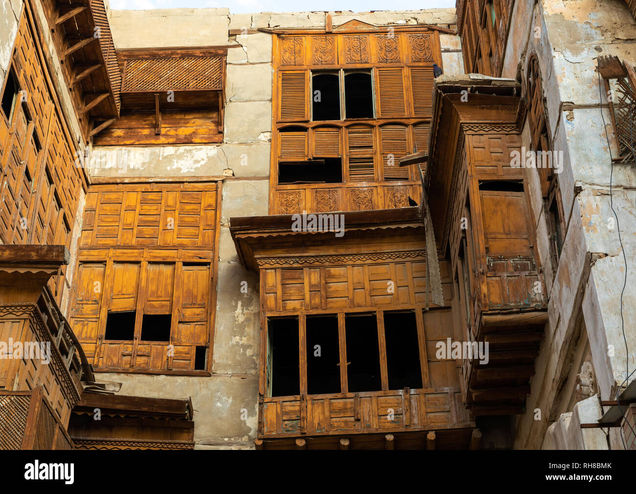 Vecchia casa in legno mashrabiya di al-Balad trimestre, Mecca provincia, Jeddah, Arabia Saudita Foto Stock