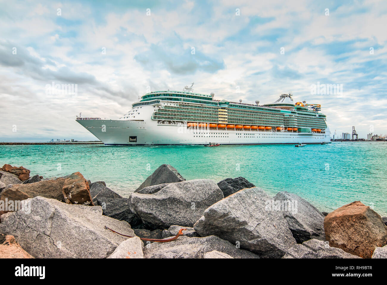 Nave da crociera nel porto di Fort Lauderdale, Florida. Foto Stock
