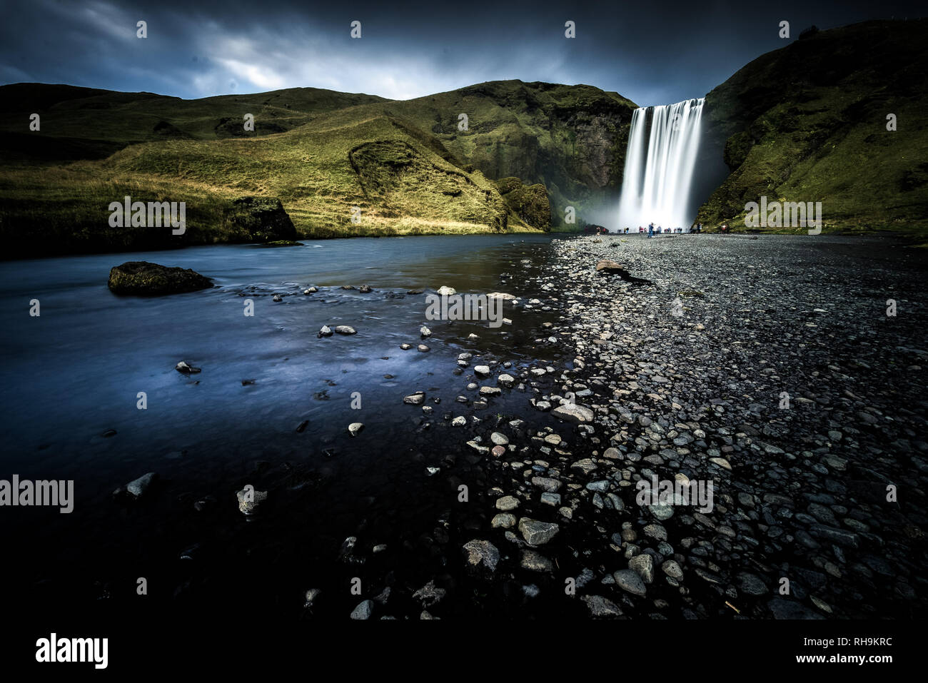 Skogafoss cascata nel sud dell'Islanda Foto Stock