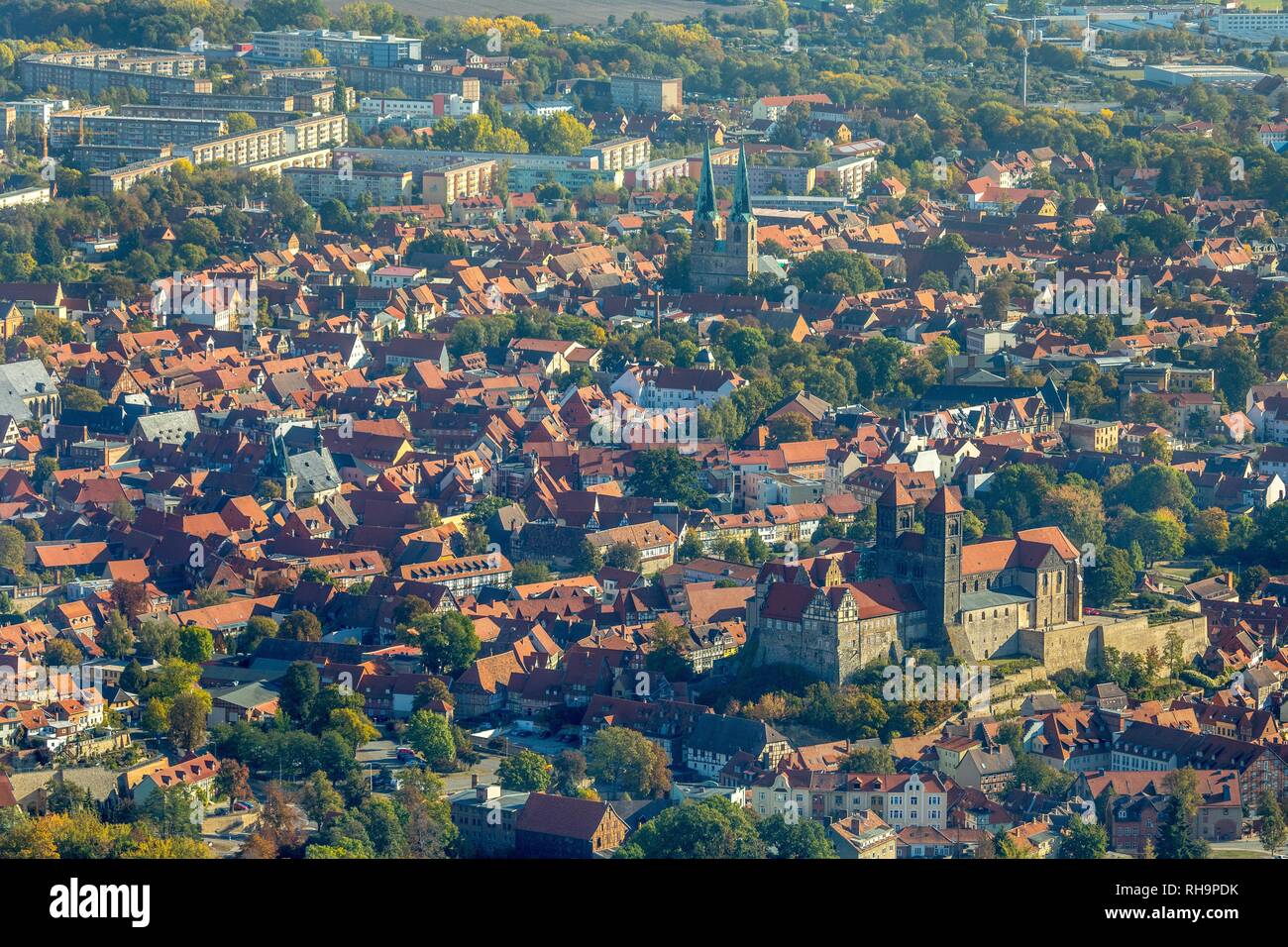 Vista aerea, Old Town Quedlinburg, Sassonia-Anhalt, Germania Foto Stock