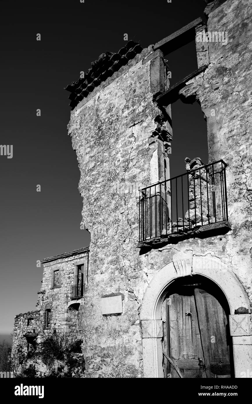 Villaggio abbandonato Foto Stock