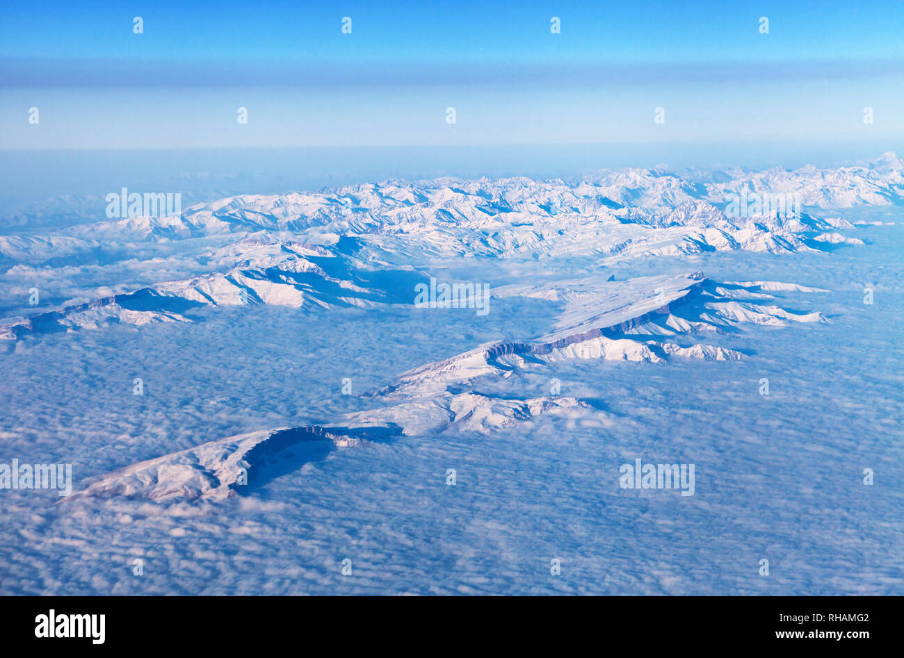 Montagne, Vista dall'aereo Foto Stock