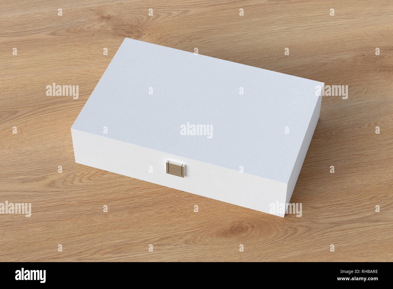 Scatola lunga chiusa bianca o cofanetto su sfondo di legno Foto Stock