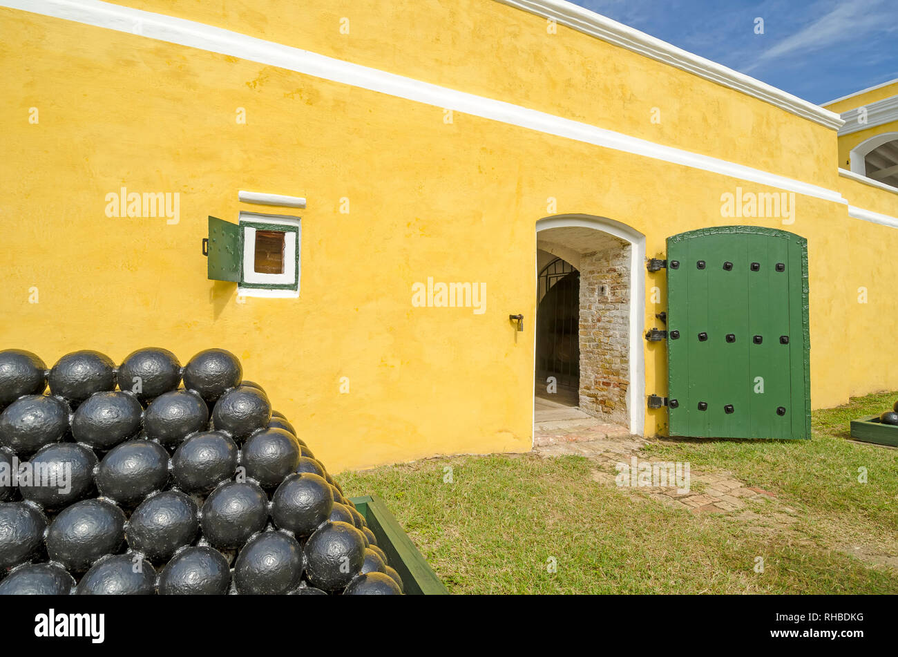 Fort Christiansvaern palla di cannone incetta a Christiansted National Historic Site, Saint Croix, Isole Vergini degli Stati Uniti Foto Stock